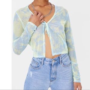 PRETTYLITTLETHING Mesh Tie Dye Tie Front Crop Top